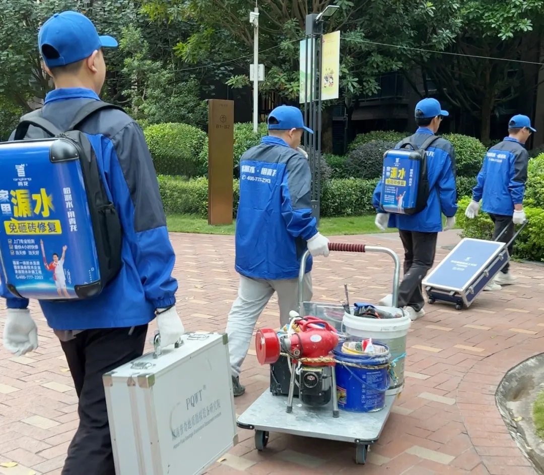 還在卷白領？現(xiàn)在真正高收入的，反而是這群“干臟活”的人