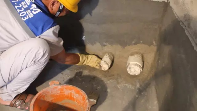 衛(wèi)生間管根2.jpg
